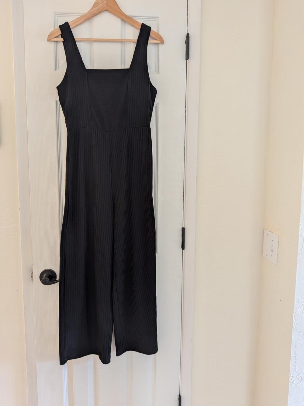 Wild Fable Women's Black Sleeveless Square Neck Jumpsuit Romper Size XS